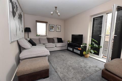 Sandwell Park, Kingswood, Hull 2 bed flat for sale