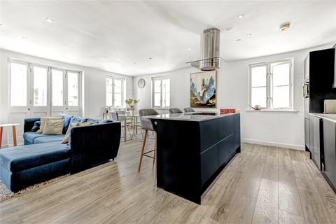 Hildreth Street Mews, London, SW12 2 bed flat for sale