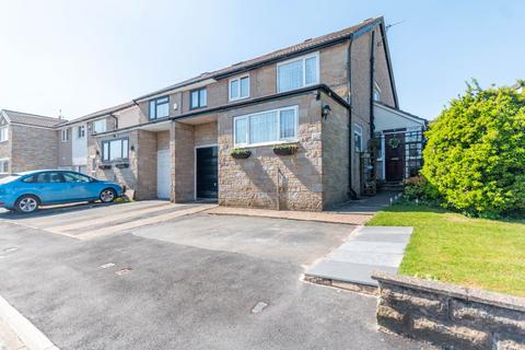 Badgergate Avenue, Wilsden, Bradford... 4 bed semi
