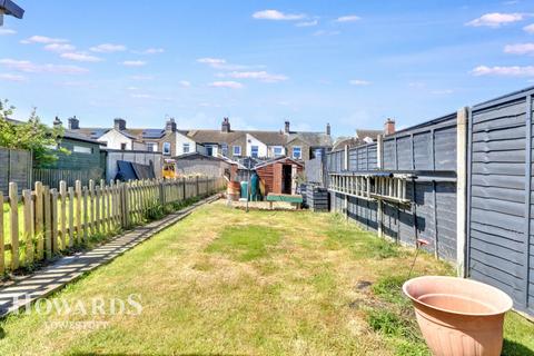 Elizabeth Terrace, London Road, Gisleham 2 bed terraced house for sale