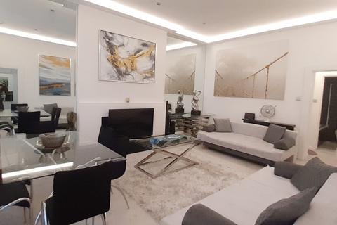 Stanhope Terrace, London, W2 1 bed flat for sale