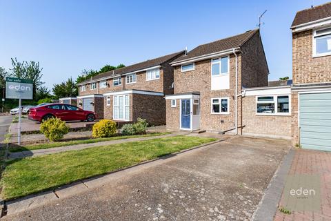 Thackeray Road, Larkfield, ME20 3 bed link detached house for sale