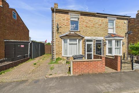Hartington Road, Linden, Gloucester 3 bed semi