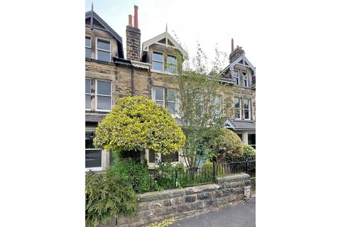Treesdale Road, Harrogate, HG2 4 bed terraced house for sale