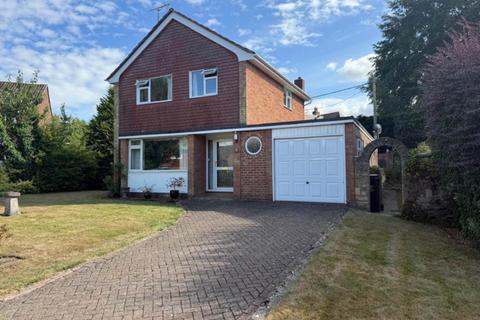 Elcot Close, Marlborough, SN8 2BB 3 bed detached house for sale