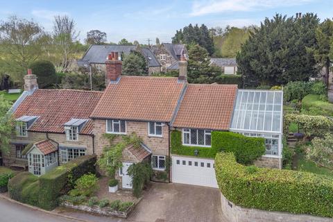 Sicklinghall, The Crescent, LS22 3 bed semi