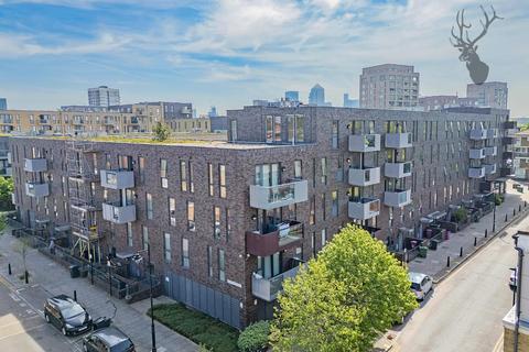 Santa Maria Court, Stepney Green 1 bed flat for sale