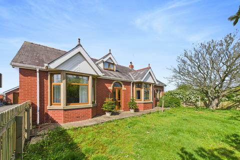 Kirkham Road, Freckleton PR4 4 bed detached house for sale