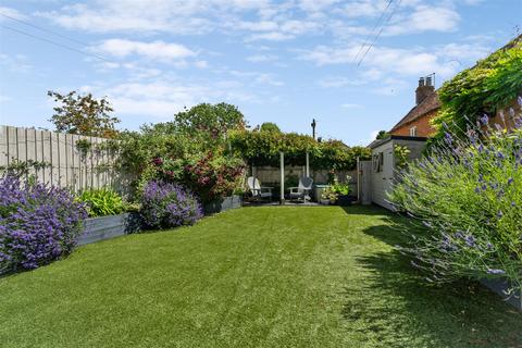 Nash Road, Great Horwood, Milton Keynes 3 bed character property for sale