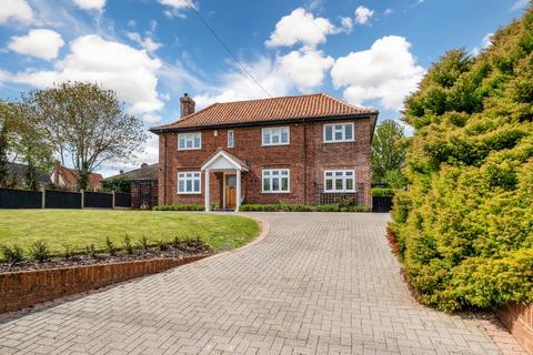 Brockdish 4 bed detached house for sale