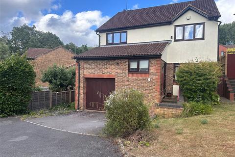 Kestrel Way, Burghfield Common... 4 bed detached house for sale