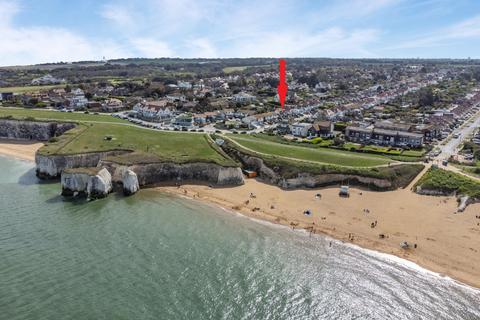 Percy Avenue, Broadstairs, Kent 5 bed detached house for sale