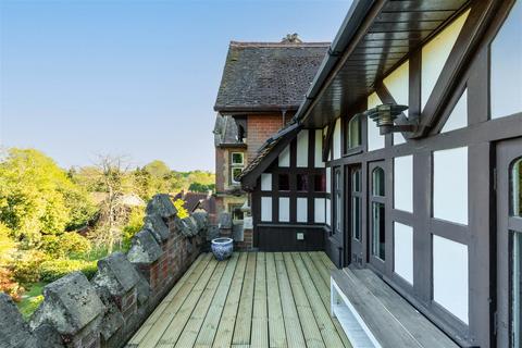 Hammingden Lane, Ardingly 2 bed flat for sale