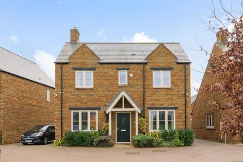 Banbury,  Oxfordshire,  OX16 4 bed detached house for sale