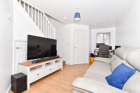 Poppy Mead, Ashford TN23 2 bed semi