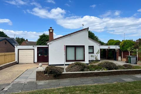 Oakridge Road, Wirral CH62 3 bed detached bungalow for sale