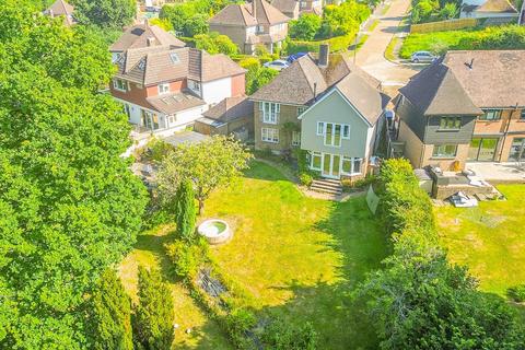 Fairfield Way, Haywards Heath, RH16 4 bed detached house for sale