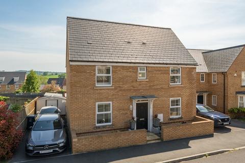 Great Mead, Yeovil, Somerset, BA21 3 bed detached house for sale