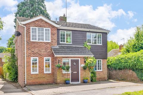 Kingsfield Road, Ware SG12 4 bed detached house for sale