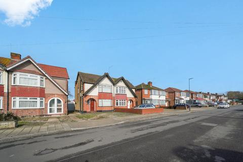Hiliary Gardens, Stanmore HA7 3 bed semi