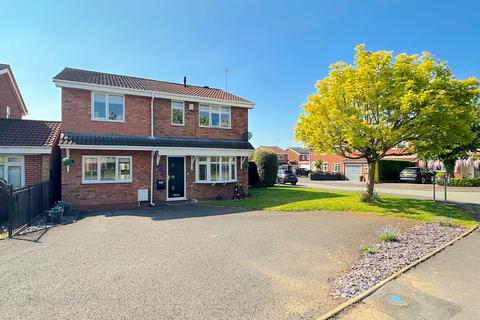 Turnstone Drive, Wolverhampton WV10 4 bed detached house for sale