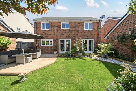 Melksham SN12 4 bed detached house for sale