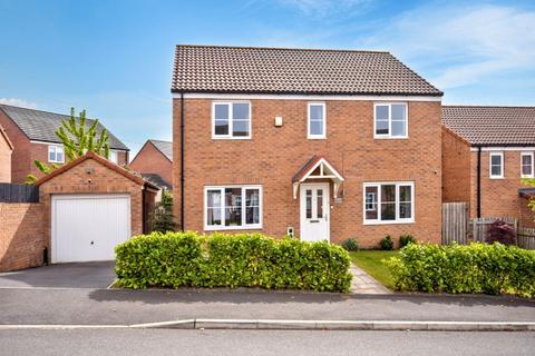 Rhubarb Hill, Wakefield, West Yorkshire 4 bed detached house for sale
