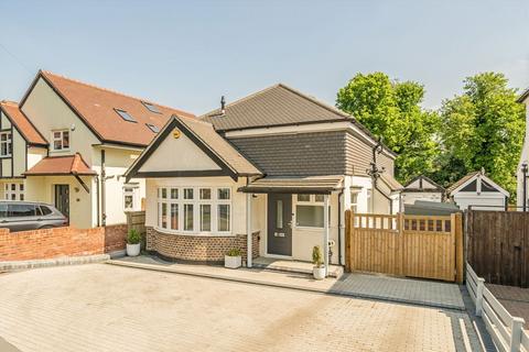 Elmbridge Avenue, Surbiton KT5 4 bed detached house for sale