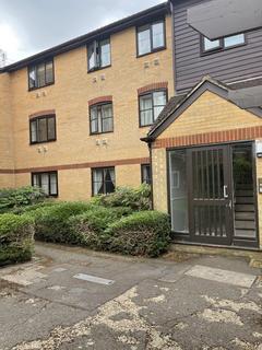 Isleworth TW7 2 bed flat for sale
