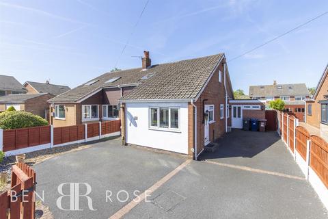 Bristol Avenue, Farington, Leyland 4 bed semi