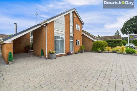 Hill Rise, Stafford ST18 3 bed detached house for sale