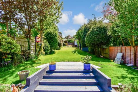 The Dale, Waterlooville PO7 3 bed semi