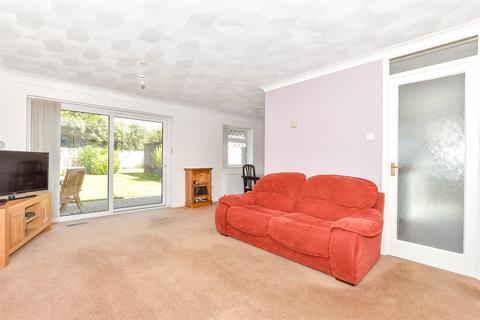 Faresmead, Bognor Regis, West Sussex 2 bed detached bungalow for sale