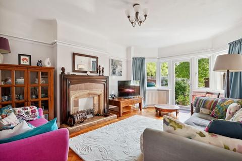Ewell Road, Cheam, SM3 3 bed semi