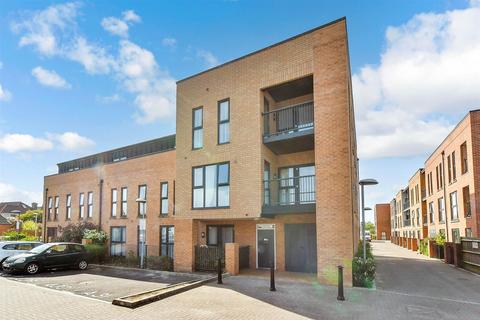 Price House, Chichester PO19 1 bed apartment for sale