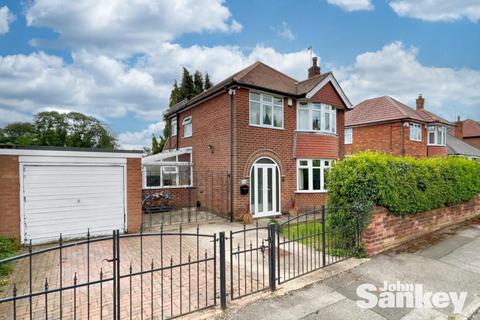Thorn Avenue, Mansfield, NG19 3 bed detached house for sale