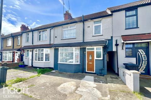Beechwood Road, Luton 3 bed terraced house for sale