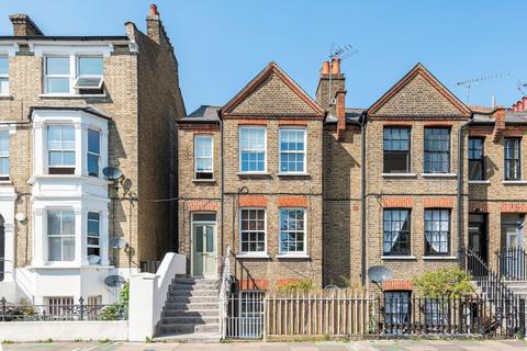 Goodwin Road, London W12 1 bed flat for sale