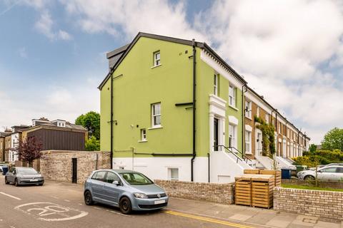 Grove Road, Ealing Broadway, London, W5 3 bed maisonette for sale