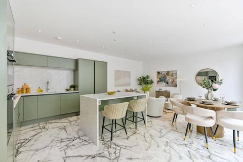 Grove Road, Ealing Broadway, London, W5 3 bed maisonette for sale