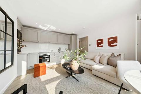 Norwood Road, London SE24 2 bed flat for sale