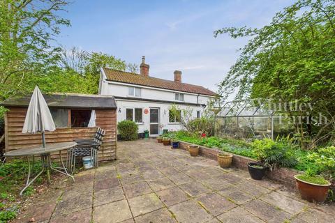 The Green, Attleborough NR17 4 bed cottage for sale