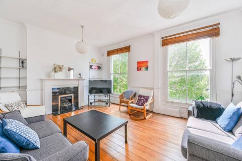 St Johns Hill, Clapham Junction... 4 bed flat for sale
