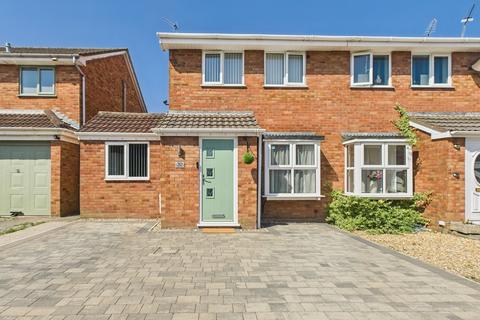 Christian Close, Weston