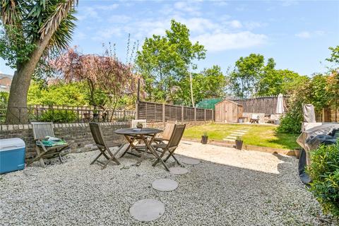 London SW4 2 bed apartment for sale