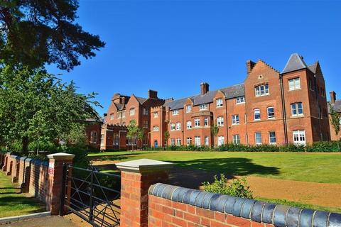 Blewbury Court, Wallingford OX10 3 bed apartment for sale