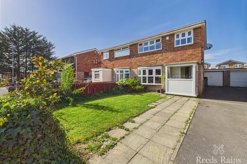 Ravensworth Grove, Durham TS18 3 bed semi