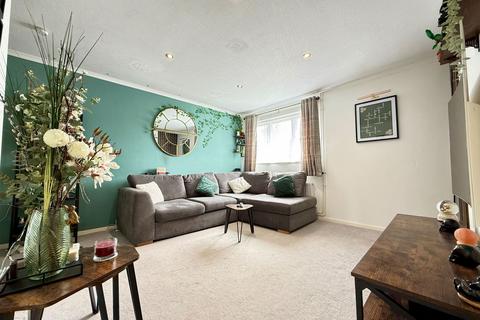 Townsend Road, Snodland ME6 1 bed maisonette for sale