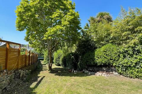 Belmont Road, St. Andrews 2 bed flat for sale