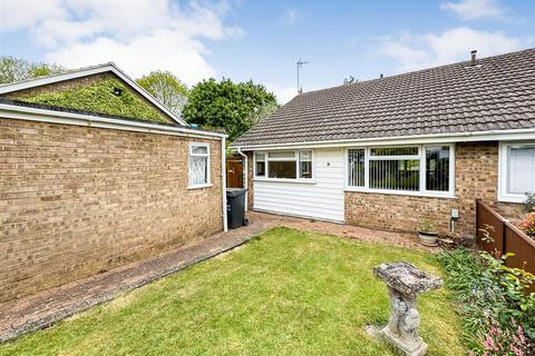 2 bedroom semi-detached bungalow for sale